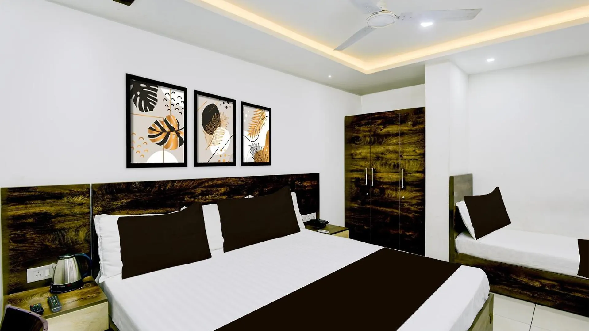 Hotel O R K Residency Varakal