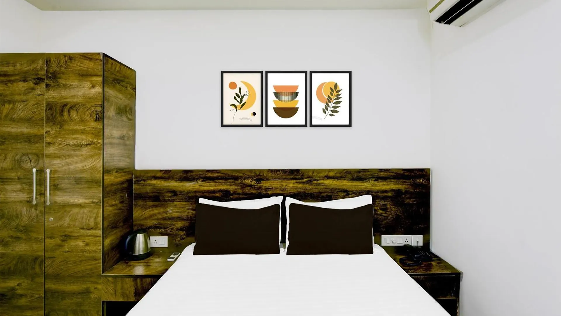 Hotel O R K Residency Varakal